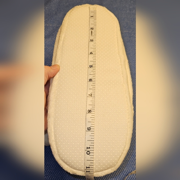 Cinnamoroll Plush Slipper Boots szXL Never Wore Sold Out Online Will Go Quick! - Picture 6 of 8